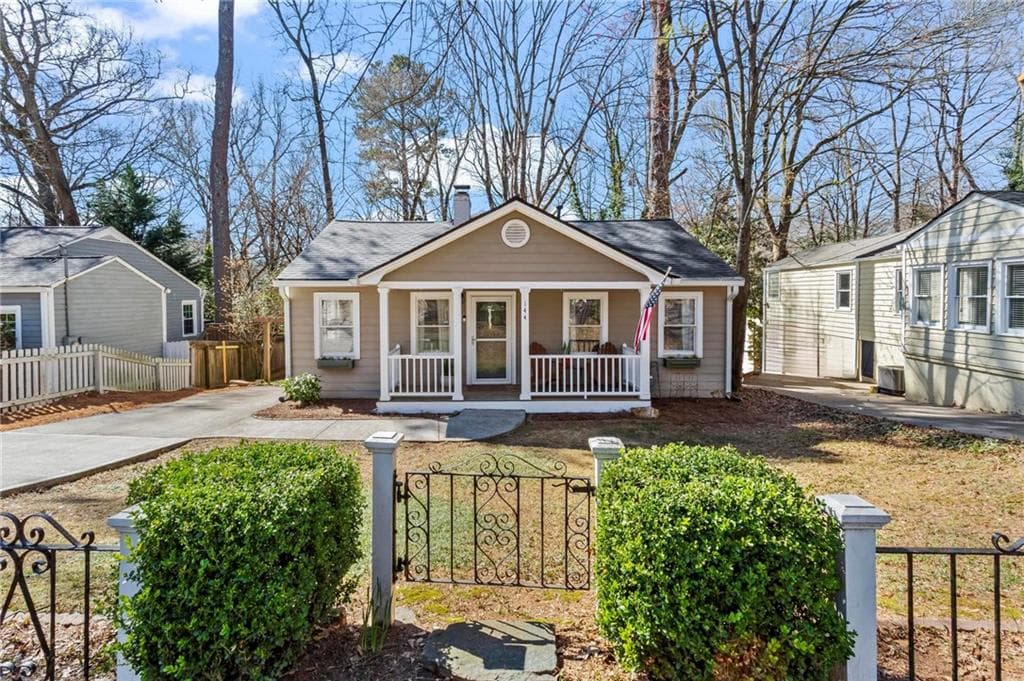 2 bedroom, 3 bathroom single family residence sold at 144 Murray Hill Avenue, Atlanta, GA 30317