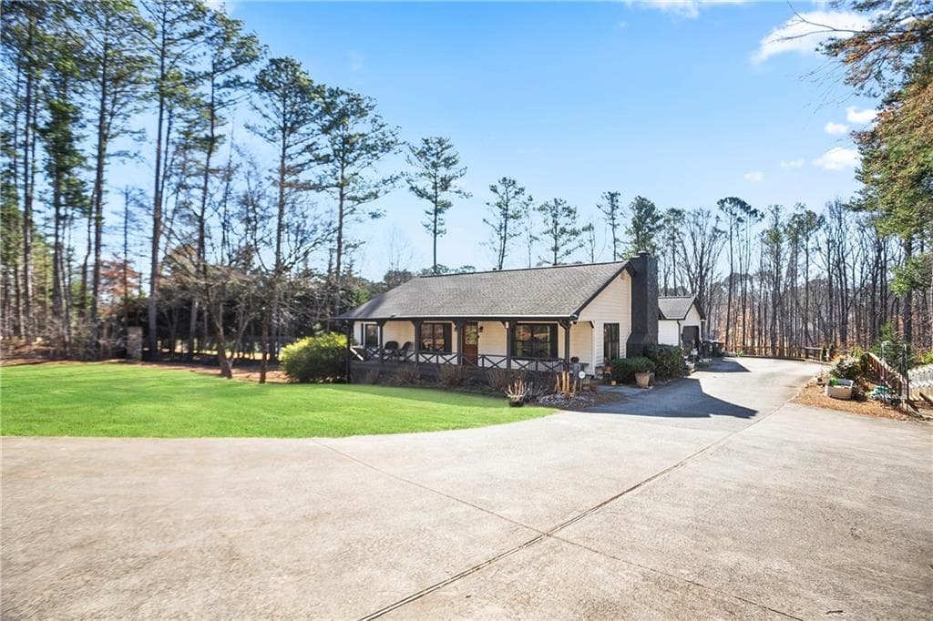 6 bedroom, 5 bathroom single family residence sold at 400 Taylor Road, Suwanee, GA 30024