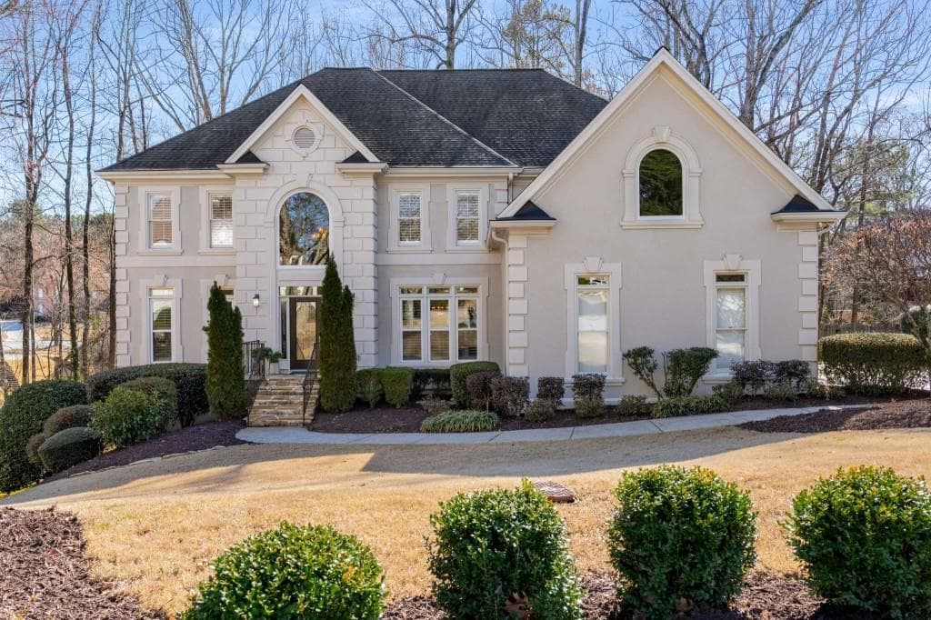 6 bedroom, 6 bathroom single family residence sold at 825 Autry Landing Circle, Alpharetta, GA 30022