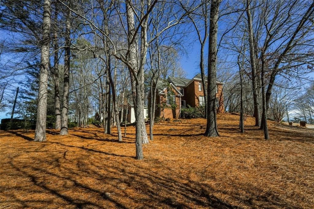 4 bedroom, 4 bathroom single family residence sold at 610 Summertree Court, Smyrna, GA 30126