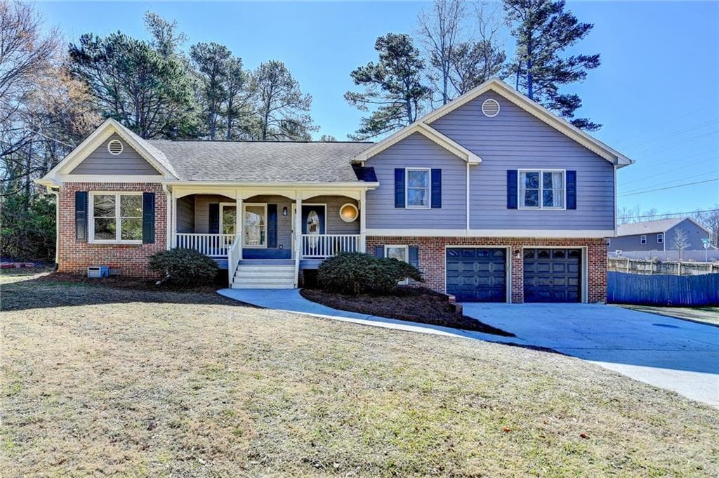 3 bedroom, 3 bathroom, 2,194 sq ft single family residence sold at 3736 Rainbow Circle, Snellville, GA 30039