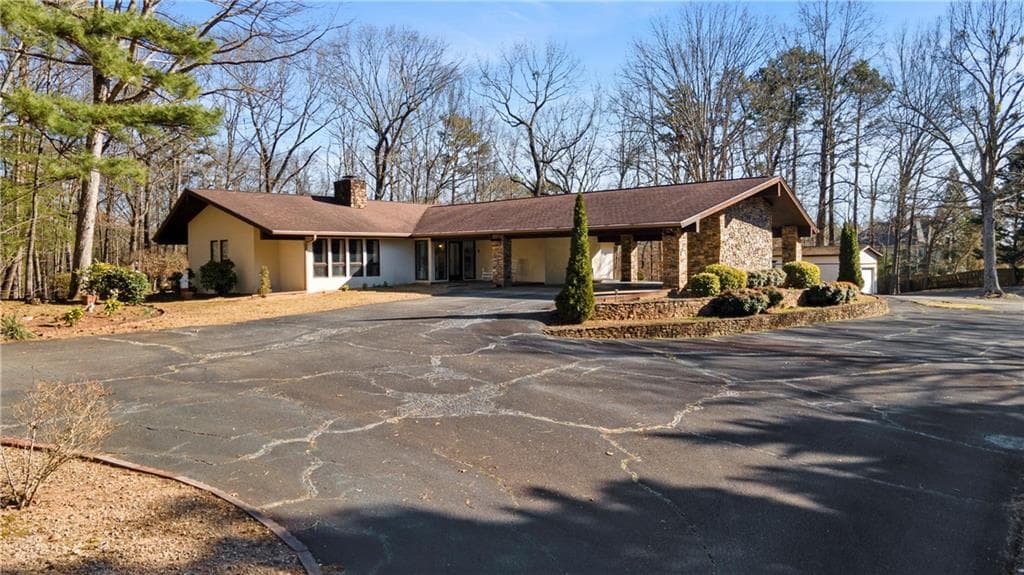 2499 E Maddox Road, Buford, GA 30519 — most recent listing photo