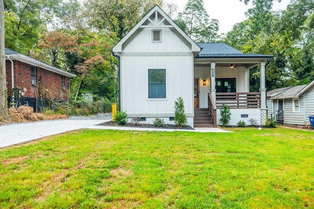 3 bedroom, 2 bathroom single family residence sold at 353 Troy Street, Atlanta, GA 30315
