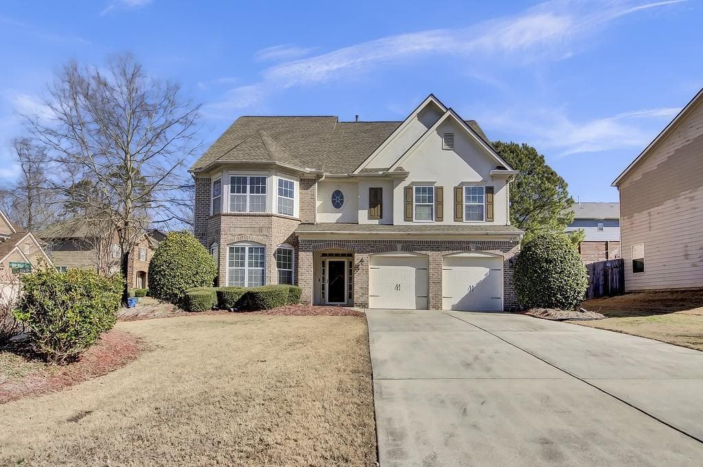 7 bedroom, 4 bathroom single family residence sold at 1384 Stone Bay Drive, Atlanta, GA 30331