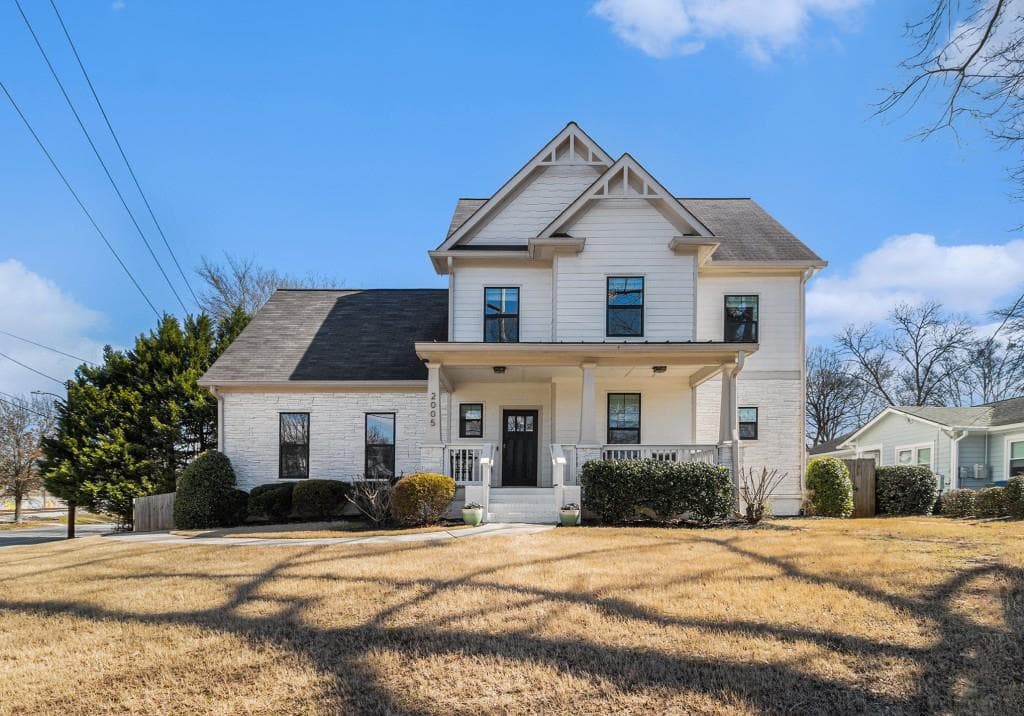 4 bedroom, 3 bathroom single family residence sold at 2005 College Avenue, Atlanta, GA 30317