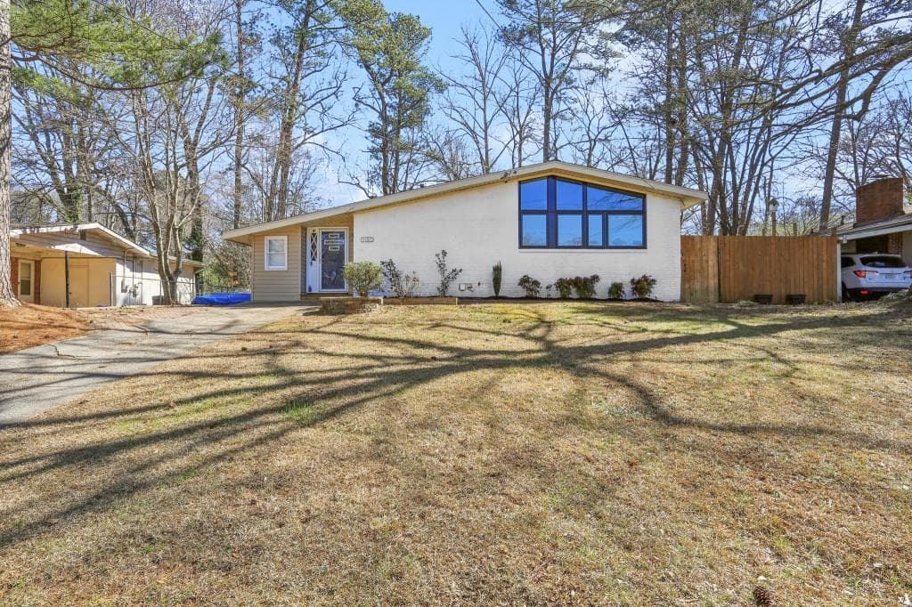 4 bedroom, 2 bathroom single family residence sold at 3180 Vine Circle, Decatur, GA 30033