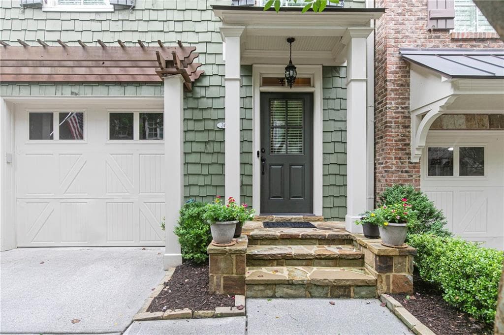4 bedroom, 4 bathroom townhouse sold at 2421 Saint Davids Square, Kennesaw, GA 30152