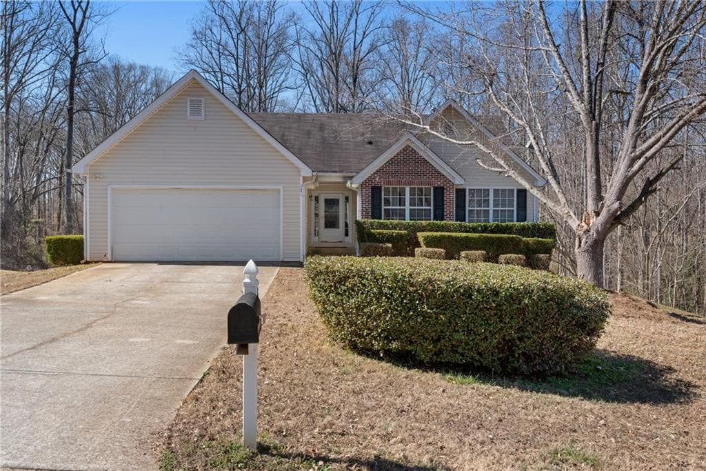 3 bedroom, 2 bathroom single family residence sold at 676 Gatewood Way, Monroe, GA 30656