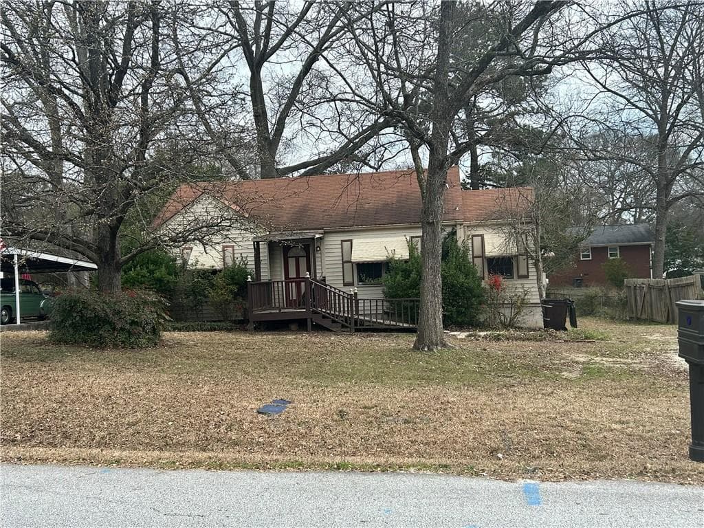 2 bedroom, 1 bathroom single family residence sold at 8482 Fairview Drive, Douglasville, GA 30134