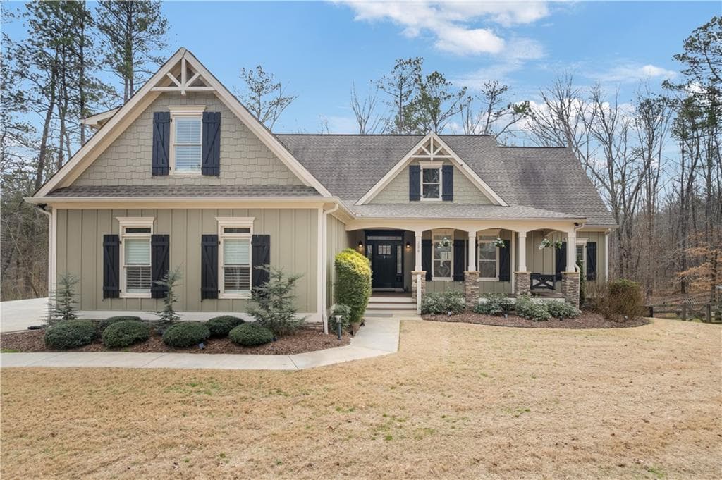 4 bedroom, 3 bathroom, 2,772 sq ft single family residence sold at 228 Wilshire Terrace, White, GA 30184