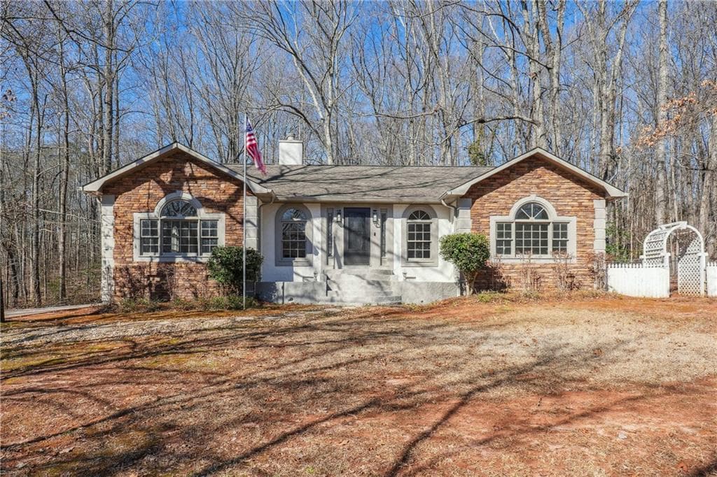 3 bedroom, 2 bathroom single family residence sold at 332 Stonecutters Cove, Stockbridge, GA 30281