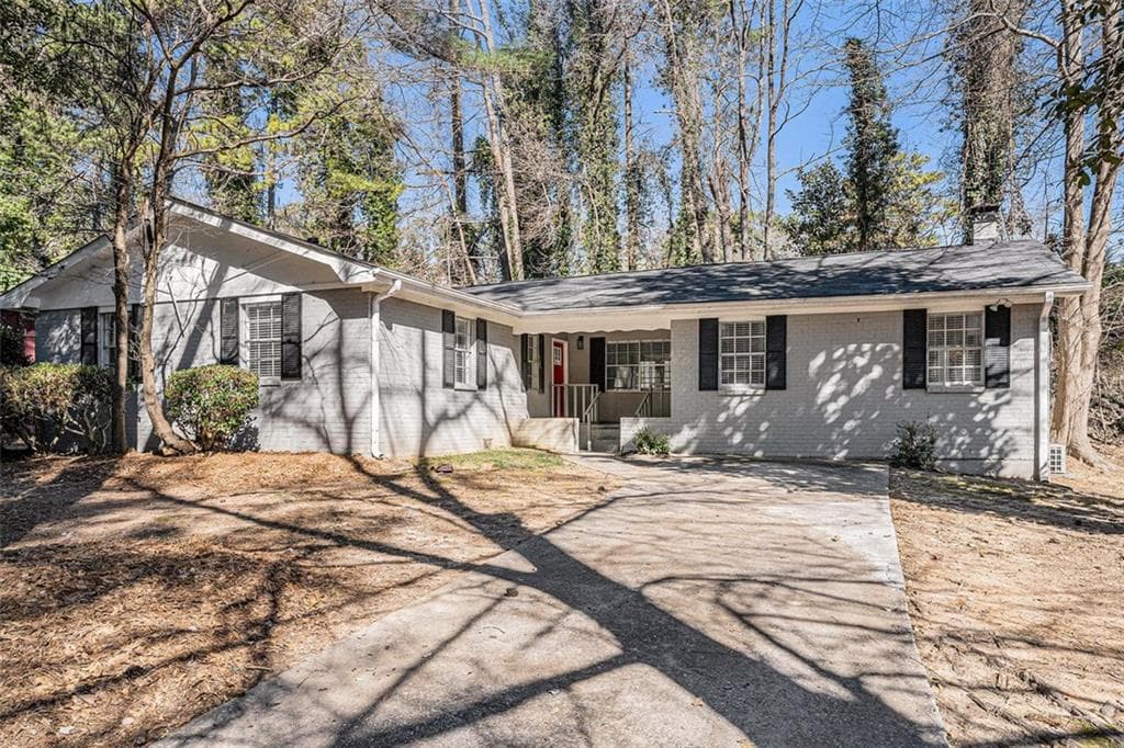 3 bedroom, 2 bathroom, 1,789 sq ft single family residence sold at 3699 NARRON Drive, Atlanta, GA 30331