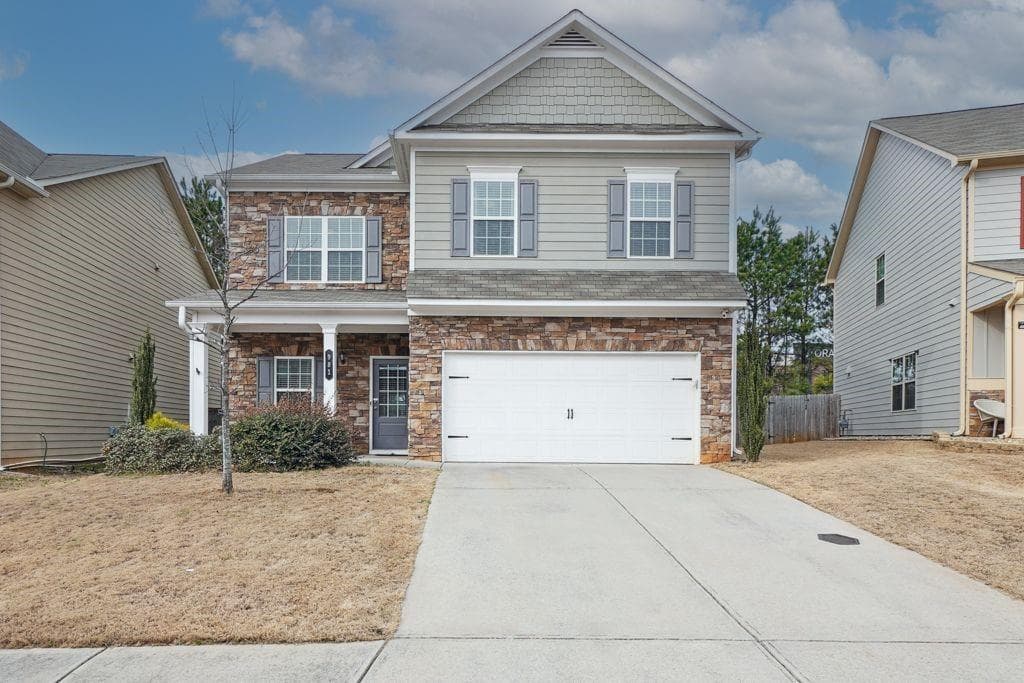 4 bedroom, 3 bathroom single family residence sold at 981 Sonoma Drive, Lawrenceville, GA 30045