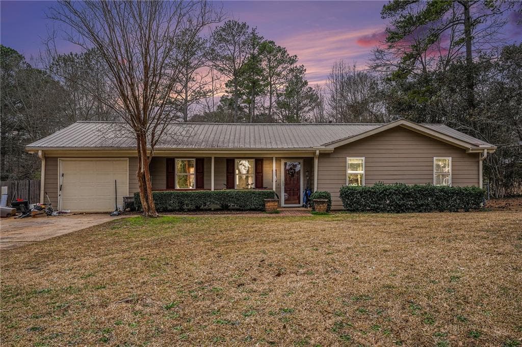 3 bedroom, 2 bathroom single family residence sold at 4775 Hemlock Drive, Conyers, GA 30094