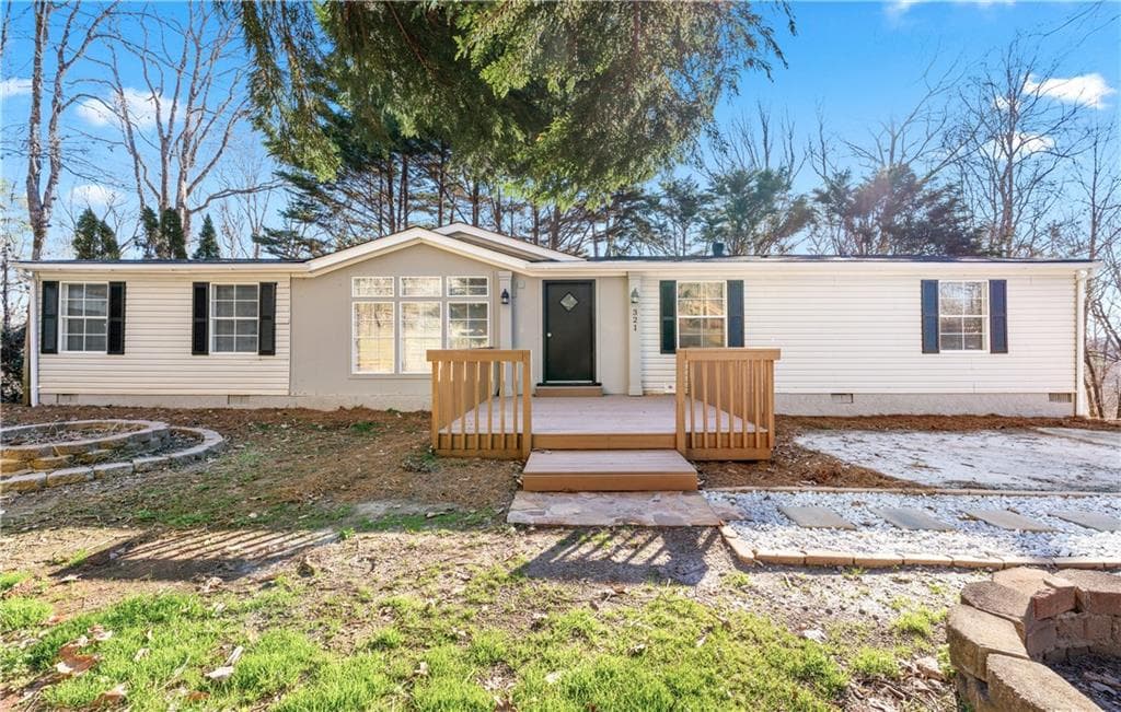 4 bedroom, 2 bathroom single family residence sold at 321 Kate Road, Dahlonega, GA 30533
