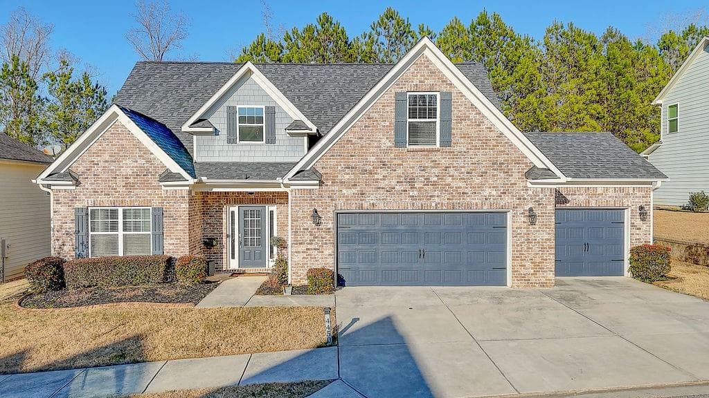 4450 Heatherwood Drive, Atlanta, GA 30331 — most recent listing photo