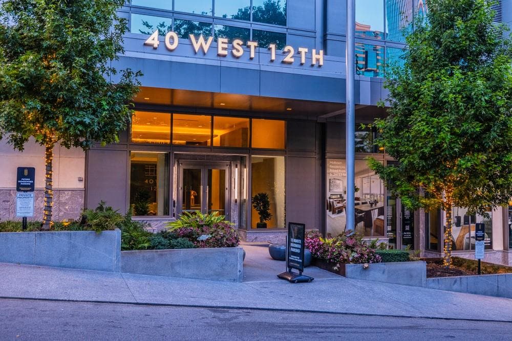 2 bedroom, 2 bathroom, 1,525 sq ft condominium sold at 40 12th Street 1701, Atlanta, GA 30309