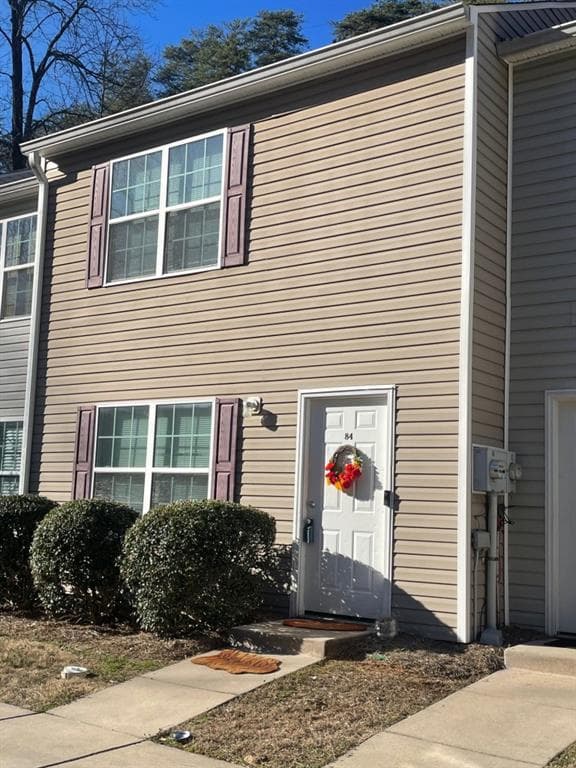 2 bedroom, 3 bathroom townhouse sold at 84 Cleves Way, Dahlonega, GA 30533