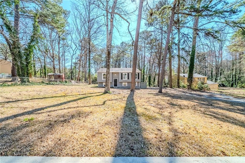3 bedroom, 2 bathroom, 1,644 sq ft single family residence sold at 3524 Exeter Court, Snellville, GA 30039