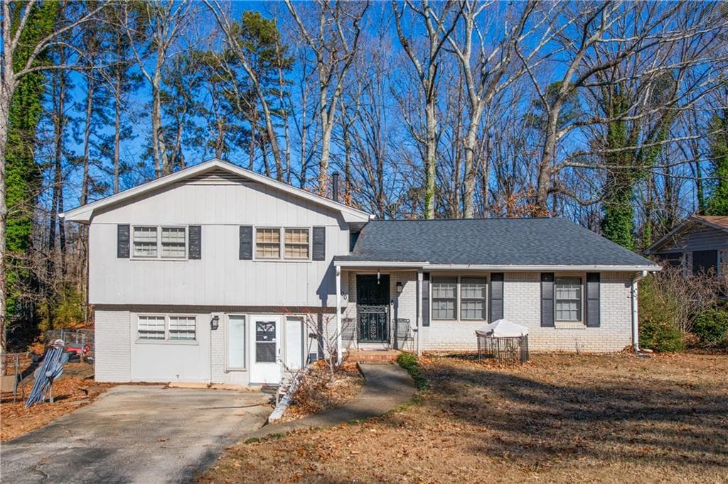 3 bedroom, 3 bathroom single family residence sold at 600 Green Mountain Trail, College Park, GA 30349