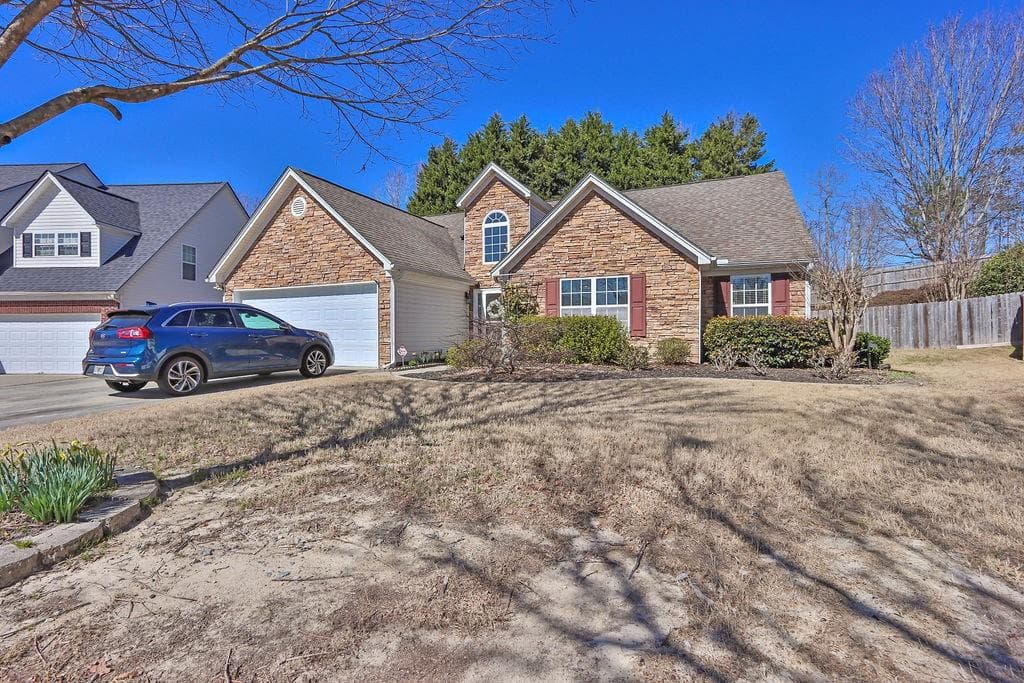 4 bedroom, 2 bathroom single family residence sold at 1241 Skylar Ridge Circle, Buford, GA 30519