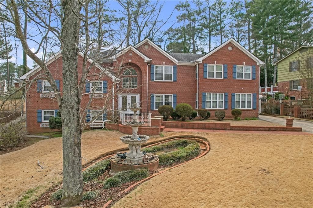 7 bedroom, 5 bathroom single family residence sold at 2329 Crestknoll Circle, Decatur, GA 30032