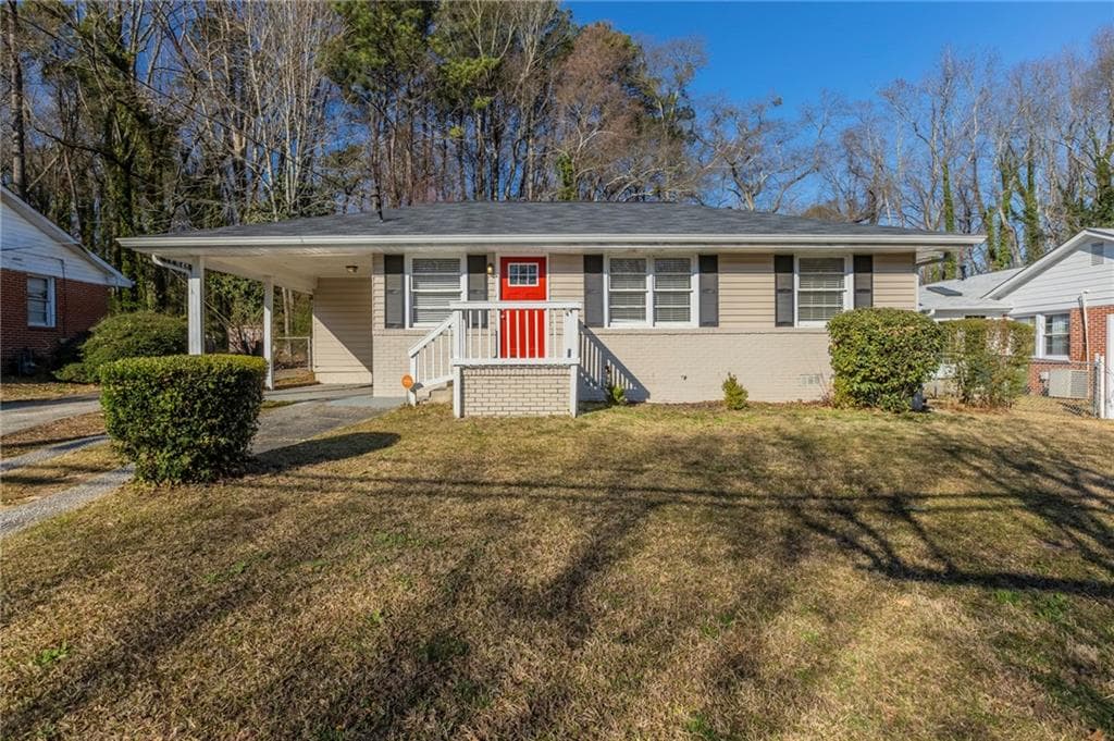 3 bedroom, 1 bathroom, 989 sq ft single family residence sold at 858 Commodore Drive, Atlanta, GA 30318