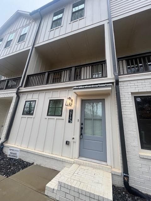 2 bedroom, 2 bathroom, 1,162 sq ft townhouse sold at 1292 Breezy Street 217, Atlanta, GA 30315