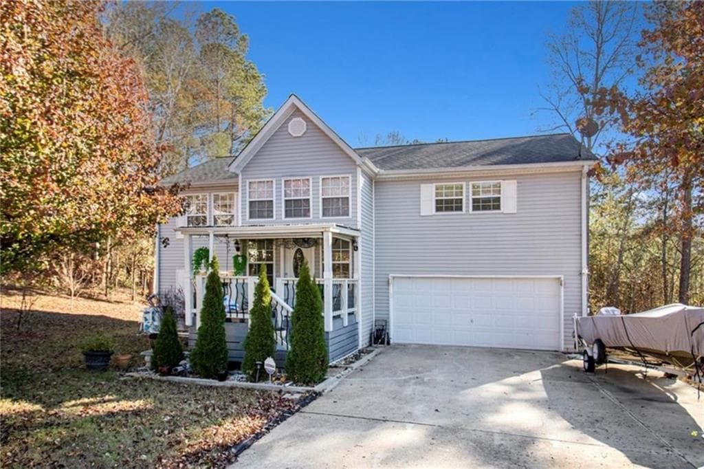 4 bedroom, 3 bathroom single family residence sold at 7865 Lake Terrace, Douglasville, GA 30134