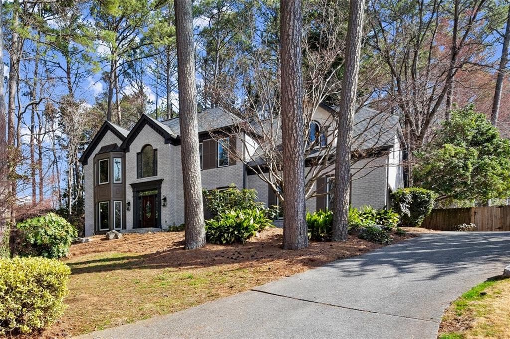 4 bedroom, 4 bathroom single family residence sold at 203 Northside Drive, Kennesaw, GA 30144