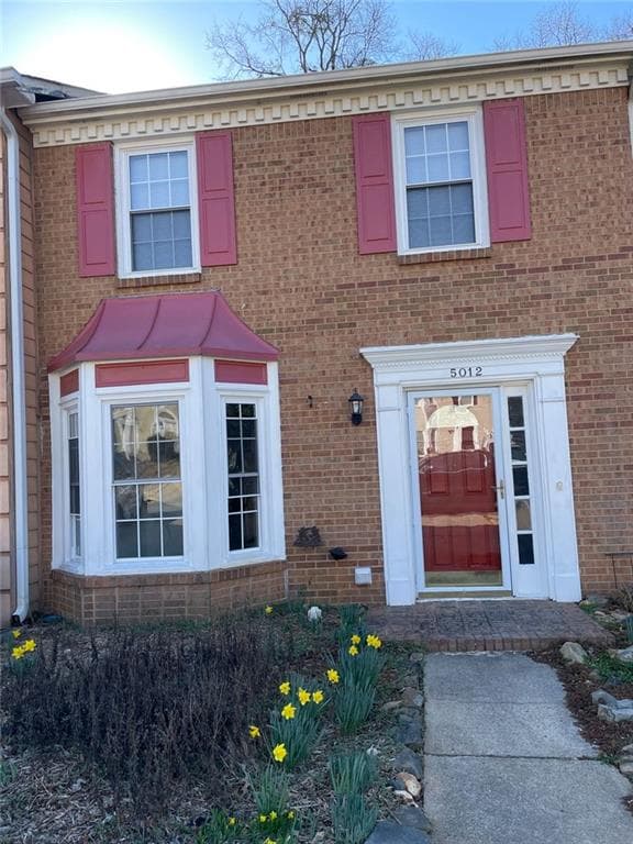2 bedroom, 3 bathroom townhouse sold at 5012 Jenny Drive, Acworth, GA 30101