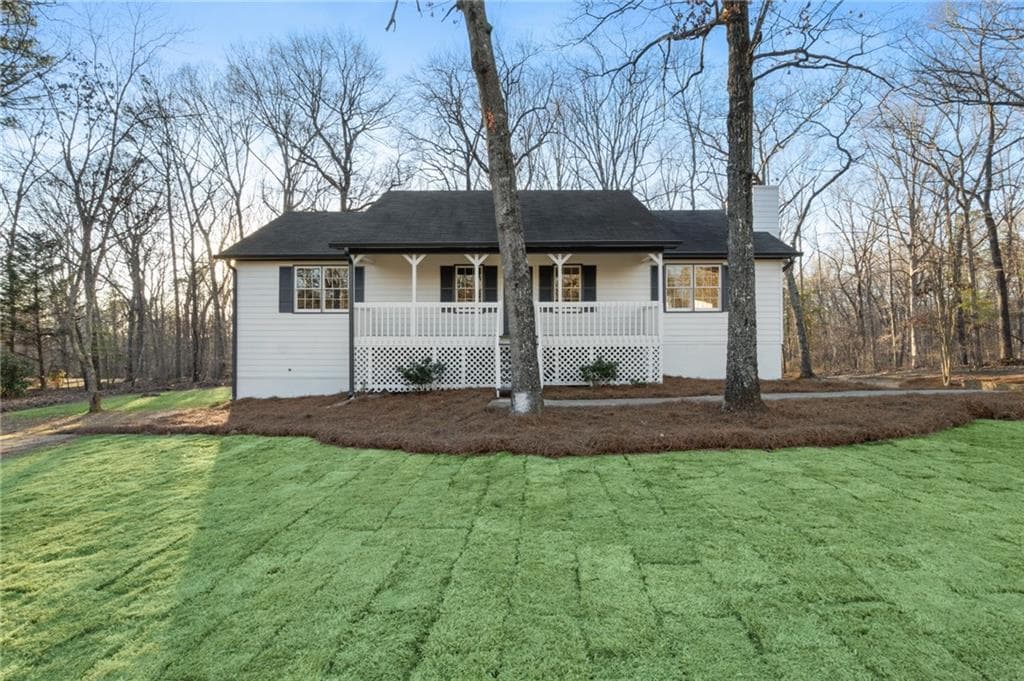 3 bedroom, 2 bathroom single family residence sold at 290 Peachtree Drive, White, GA 30184