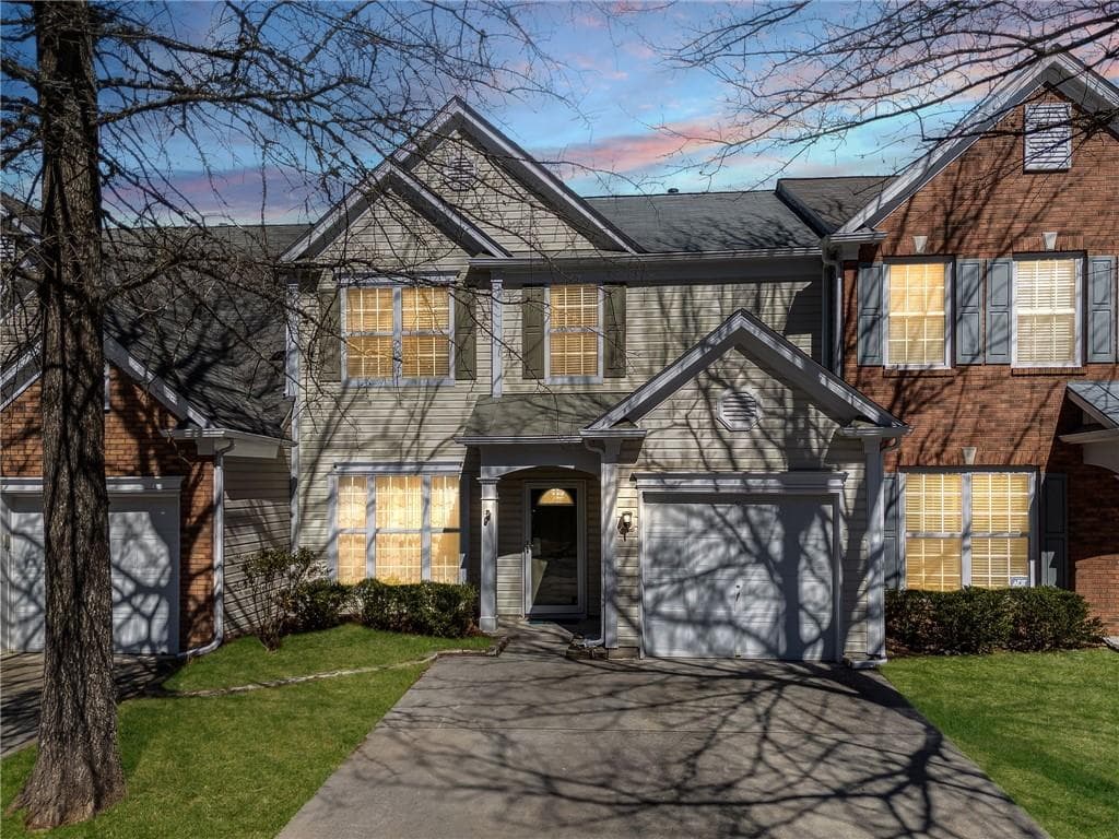3 bedroom, 3 bathroom townhouse sold at 2735 Ashleigh Lane, Alpharetta, GA 30004