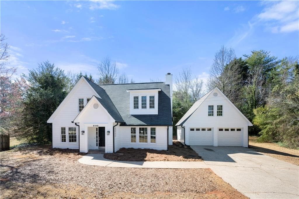 3 bedroom, 3 bathroom, 1,566 sq ft single family residence sold at 2242 Longford Court, Marietta, GA 30066