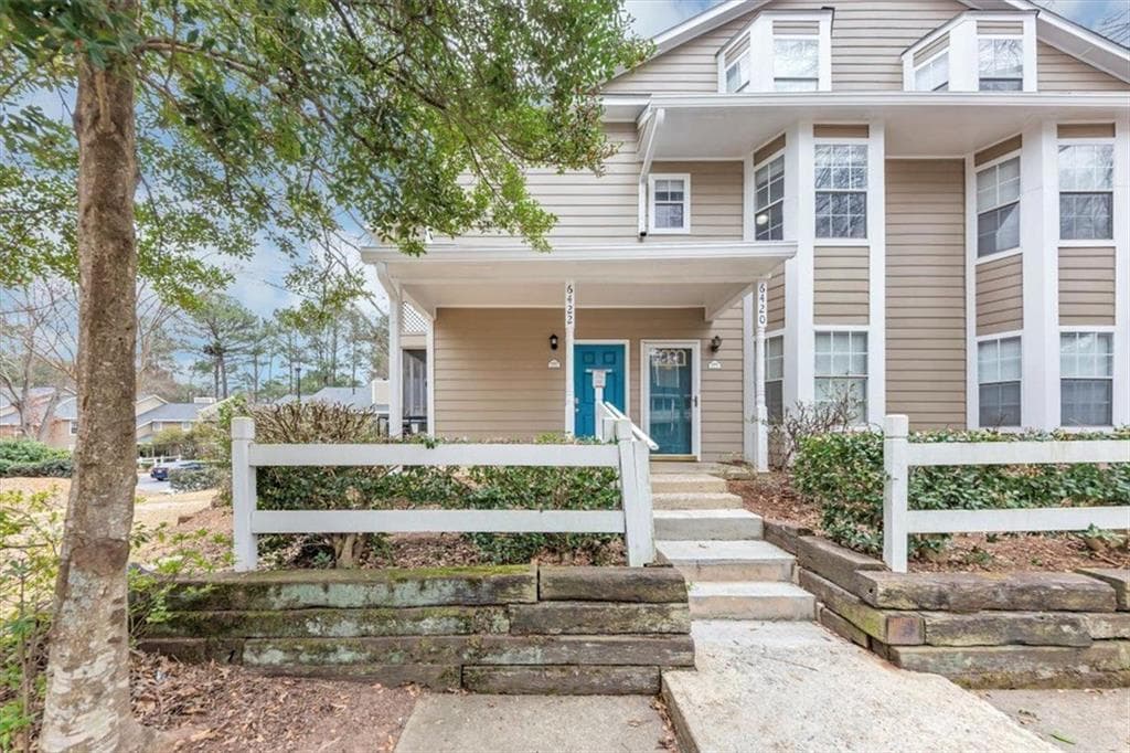 2 bedroom, 2 bathroom townhouse sold at 6422 PINEBARK Way, Morrow, GA 30260