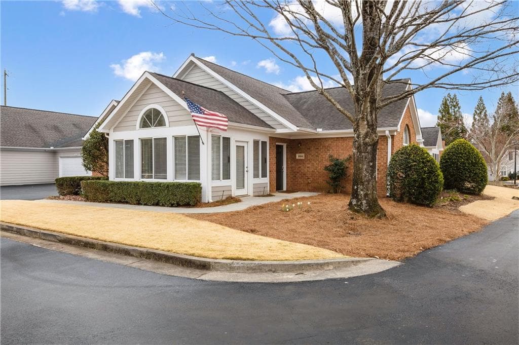 2 bedroom, 2 bathroom condominium sold at 10104 Windrush Lane, Alpharetta, GA 30009