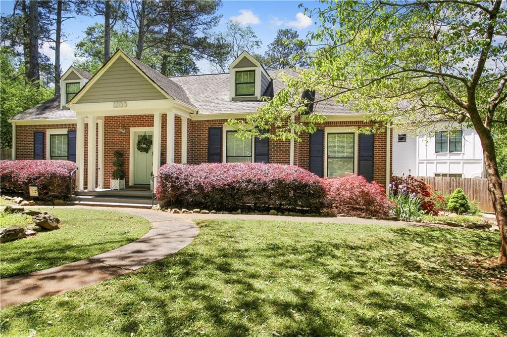 4 bedroom, 4 bathroom single family residence sold at 1265 Oldfield Road, Decatur, GA 30030