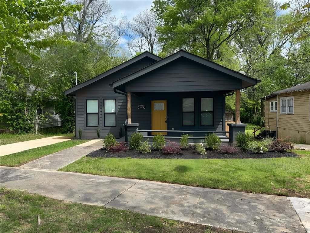 3 bedroom, 2 bathroom single family residence sold at 3028 E Point Street, Atlanta, GA 30344