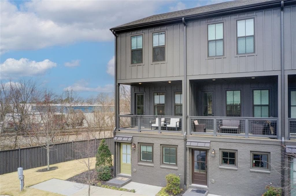 944 Spencer Avenue, Atlanta, GA 30318 — most recent listing photo