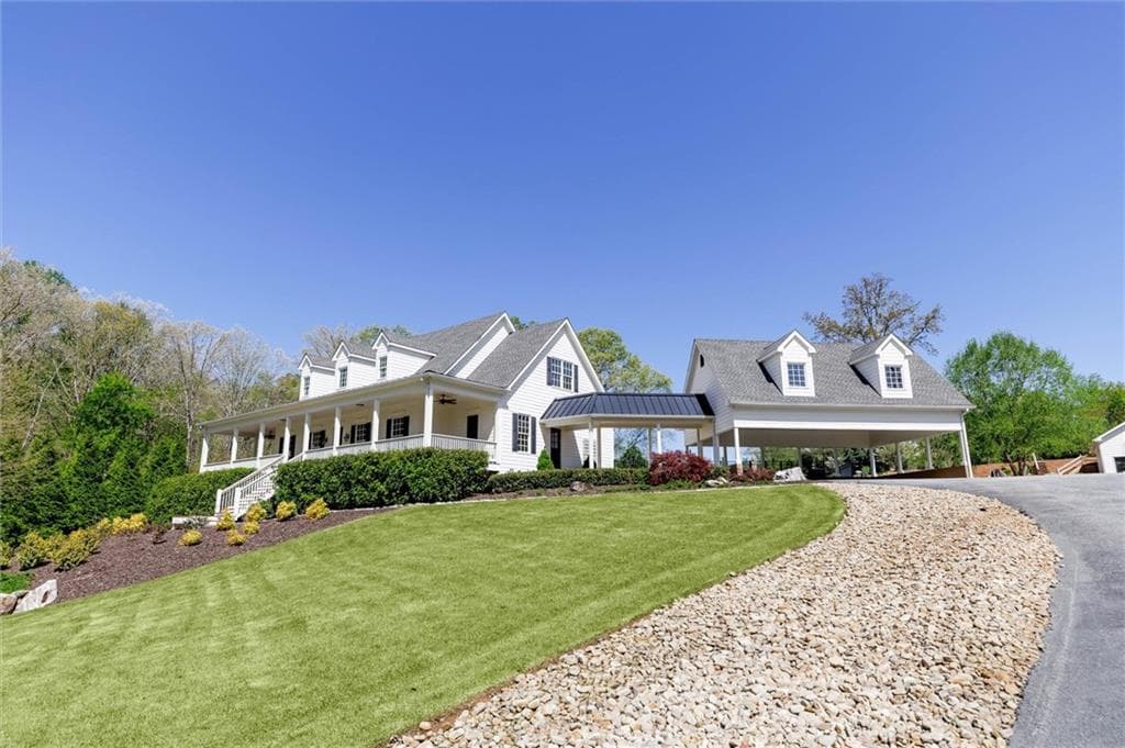 5 bedroom, 4 bathroom, 4,450 sq ft single family residence sold at 281 Chilhoe Drive, Canton, GA 30115