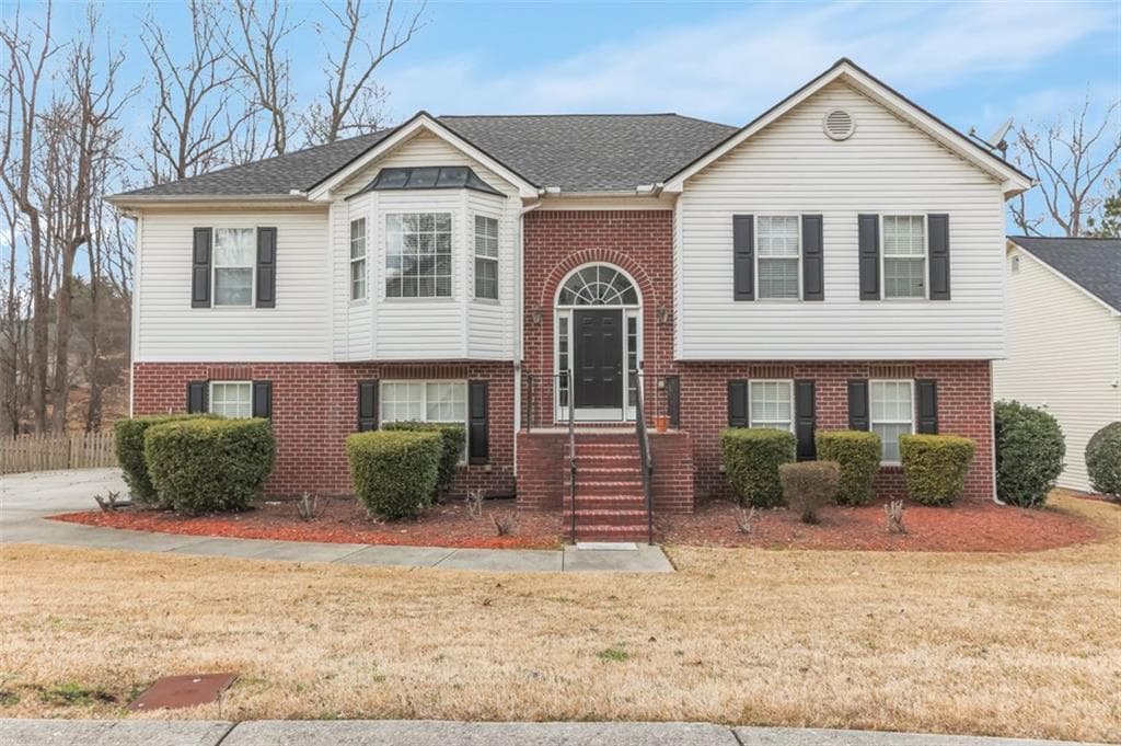 5 bedroom, 3 bathroom single family residence sold at 3248 Sharp Creek Lane, Buford, GA 30519