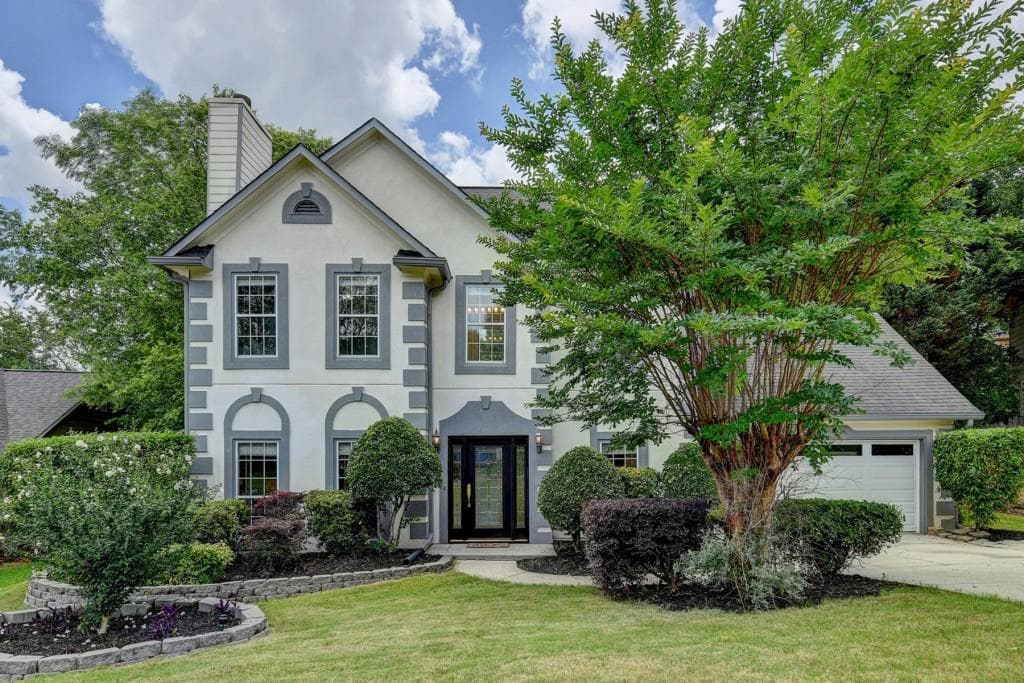 3 bedroom, 3 bathroom single family residence sold at 5080 Firelight Lane, Alpharetta, GA 30022