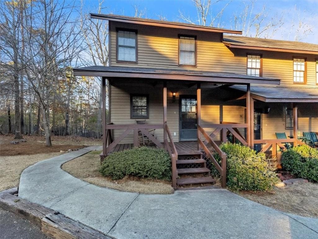 2 bedroom, 3 bathroom condominium sold at 25 Mountain View Court, Waleska, GA 30183