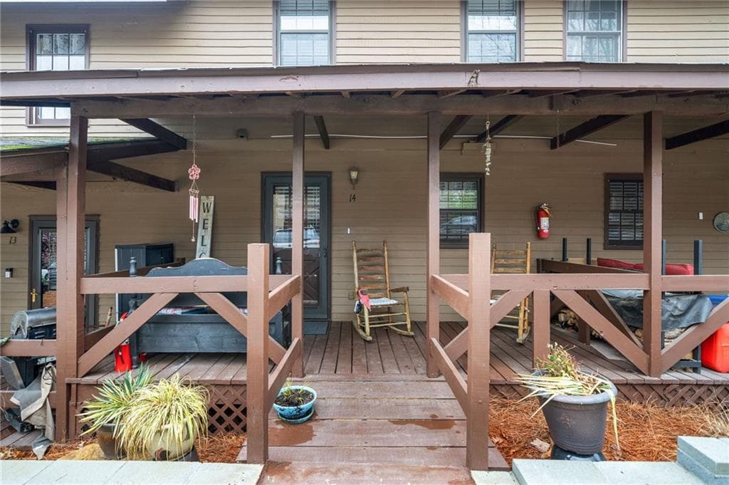 2 bedroom, 3 bathroom condominium sold at 14 Mountain View Court, Waleska, GA 30183