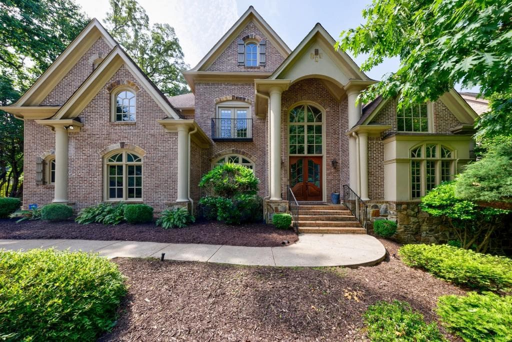 7 bedroom, 8 bathroom single family residence sold at 1617 Windsor Parkway, Brookhaven, GA 30319