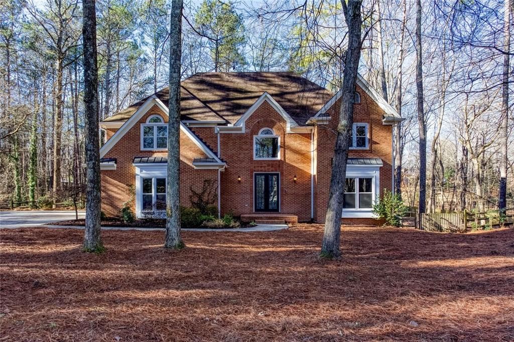 4 bedroom, 5 bathroom single family residence sold at 4811 Cross Creek Court, Kennesaw, GA 30152