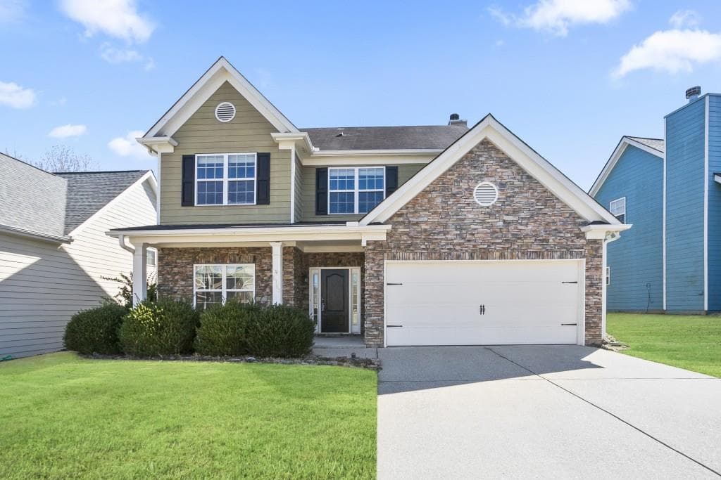 3 bedroom, 3 bathroom single family residence sold at 6763 Grand Hickory Drive, Braselton, GA 30517