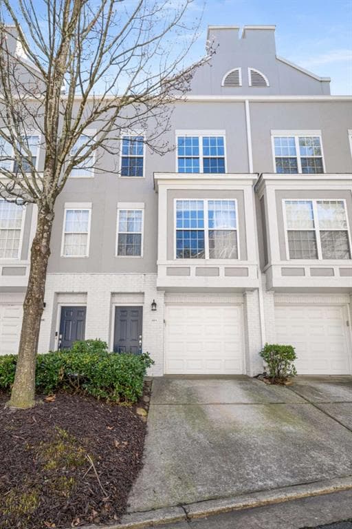 1 bedroom, 2 bathroom townhouse sold at 1204 Village Court, Atlanta, GA 30316