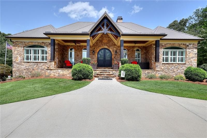 5 bedroom, 5 bathroom single family residence sold at 4079 Bullock Bridge Road, Loganville, GA 30052