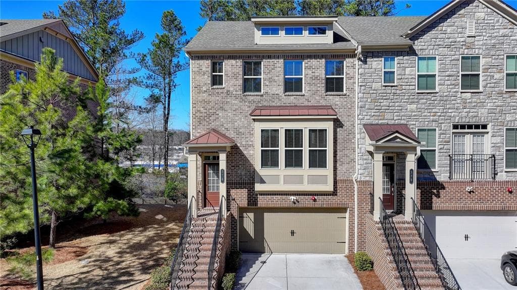 3 bedroom, 4 bathroom townhouse sold at 376 PROVENANCE Drive, Atlanta, GA 30328